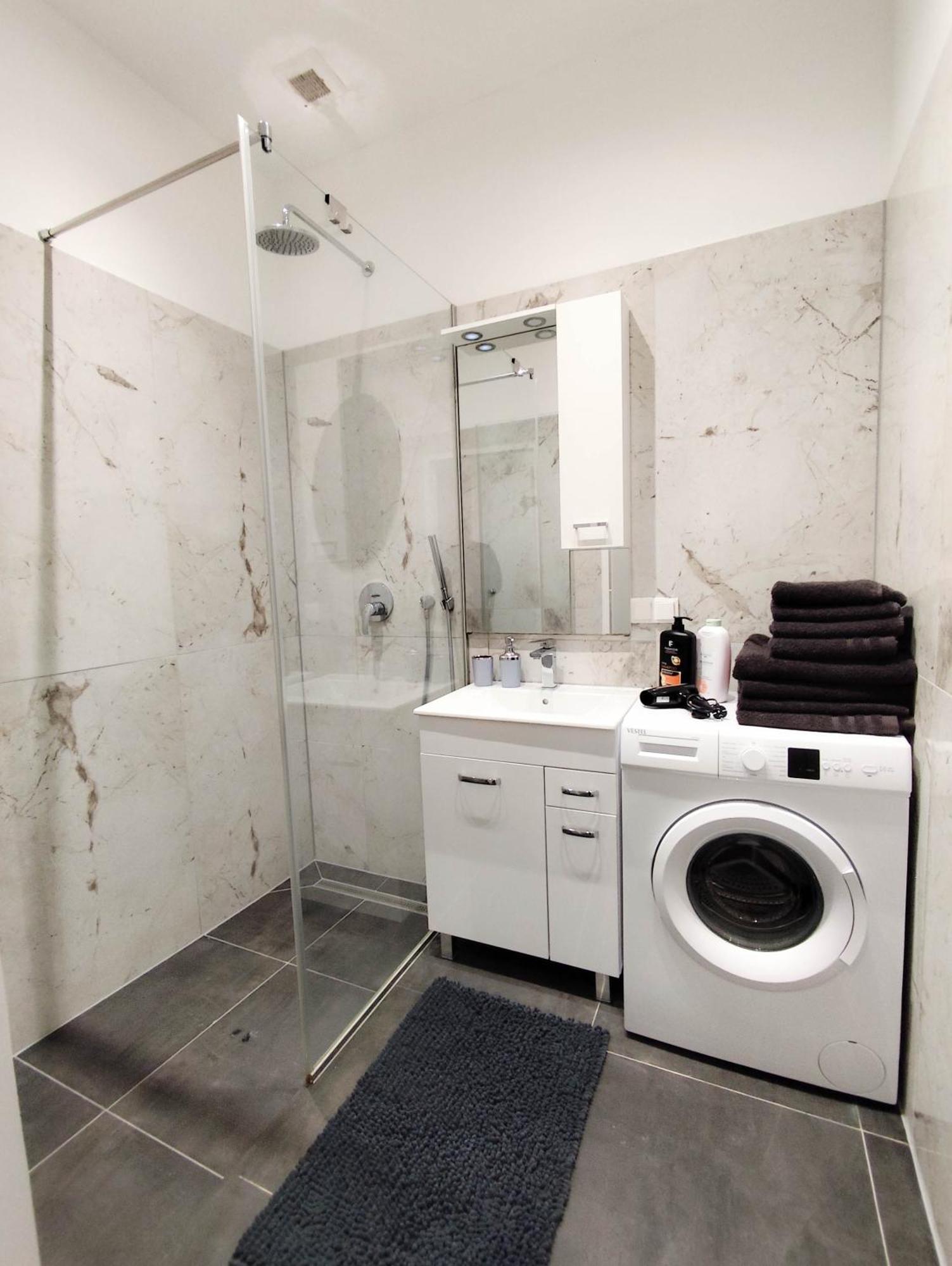 Cozy 2 In Location With Free Parking * Wien